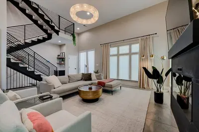 Image de Luxury High End Downtown Living