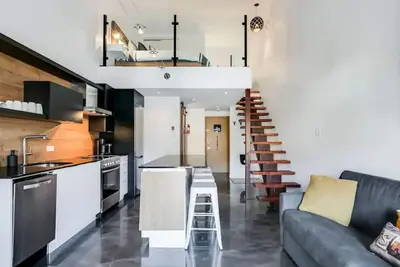 Image de Condo moderne à 10 min en auto de la station de ski, avec vue montagnes