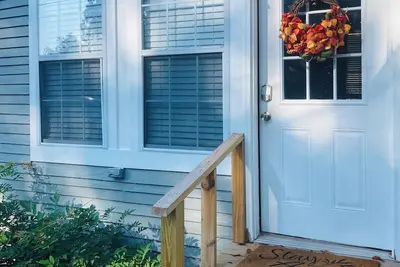 Image de Charming 2 bed 2 bath urban cottage near Historic Downtown Jonesboro