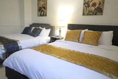 Image de Sweet home at Sunnyside Suite 1