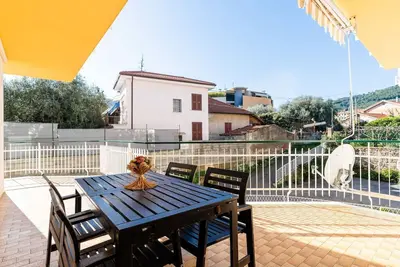 Image de Confortable appartement pour 6 personnes avec Wifi, balcon, animaux admis et parking