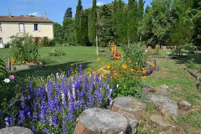 Image de Domaine de Buscail, gîte de charme. Piscine, parc et jardins, vue magnifique.