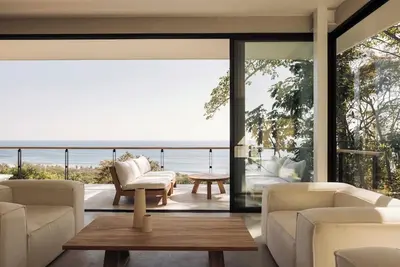 Image de Unique luxury villa ocean view steps from the beach