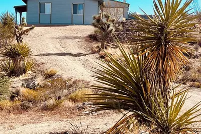 Image de Charming Grand Canyon West Villa on a private acre with stunning views.