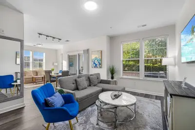 Image de Lux | Old Town | Free Parking