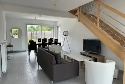 Image de Grande maison - 8 personnes-Jacuzzi-proche St Malo- 5 mn de la plage