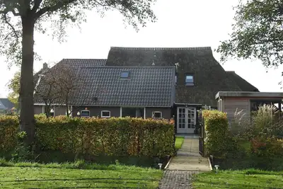 Image de Vacation home in our garden in Drenthe close to nature reserves.