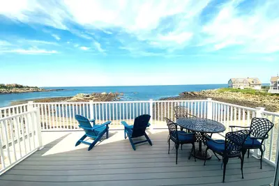 Image de Seaside Serenity 2 Oceanfront Cottage with private beach Perkins Cove Ogunquit
