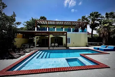 Image de 2 Attached Villas for 26 Guests