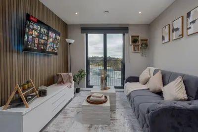 Image de Luxury Springwell Gardens City Apartment