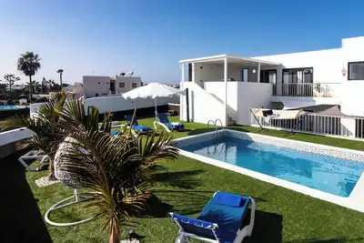 Image de \"Vista Mare\" luxury villa by the sea