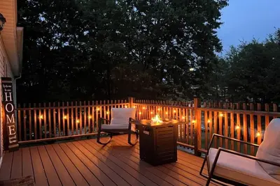 Image de Beautiful family and pet friendly home right off the I77/64 spilt!