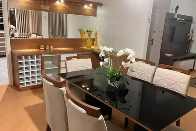 Image de Central apartment, Hospital de Clínicas, Ufpr, Guaíra Theater and Military Circle