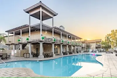 Image de Charming hotel suites in delightful Anaheim with WiFi, Ac, Full Kitchen
