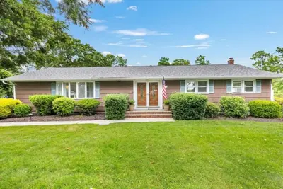 Image de Ho Hum Holiday South of the Highway