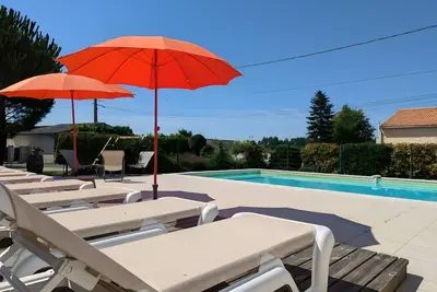 Maison de vacances 'La Bonne Chauffe-Col De Cygne' avec piscine partagée, terrasse privée et Wi-Fi