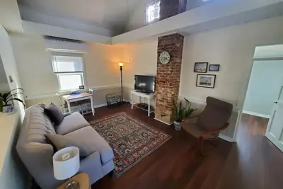 Cozy Farmhouse Cottage