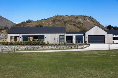 Image de Beautiful Haven| Luxurious Home | Queenstown | Stunning Central Location