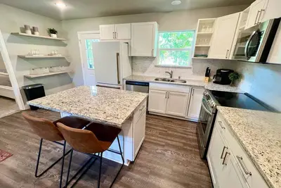 Image de Best Mid-term Rental! Private Children & Pet Friendly Detached Home in Prosper