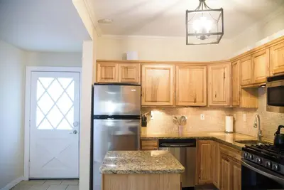 Image de Best North End Location: 5 Min Walk To Everything