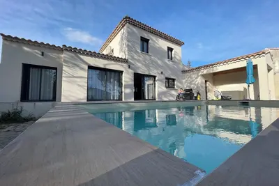 Image de Chez Mila et Ben / Maison contemporaine en Provence. idéal pour les familles