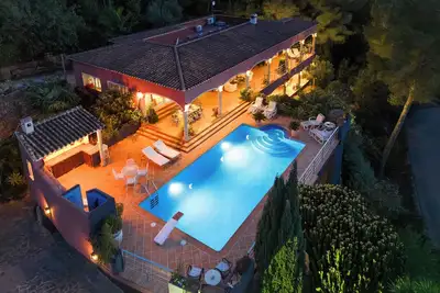 Image de Exclusive dream villa Arcos 33 in Spain with panoramic views of the Mediterranean.