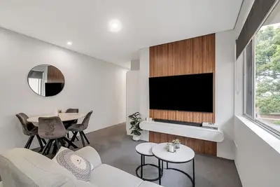Image de The 2 Bedroom Hurstville Haven