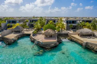 Image de Luxury villa with private pool and private beach