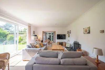 Image de Terrific pet friendly 4-bedroom cottage in Stoke Fleming