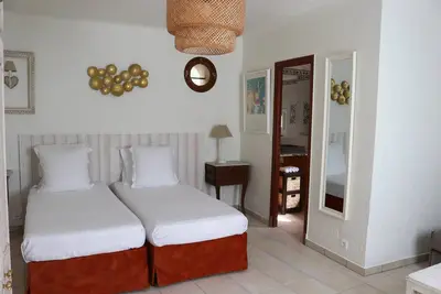 Image de Suite lit double + canapé lit  avec Terrasse ( 11 )