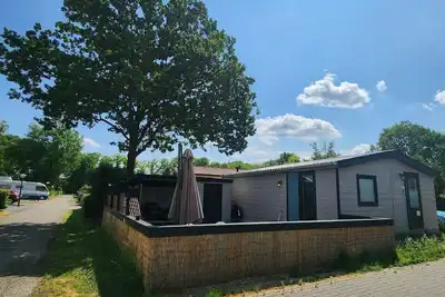 Image de Chalet in green area ~ Garden ~ Walk to Lake