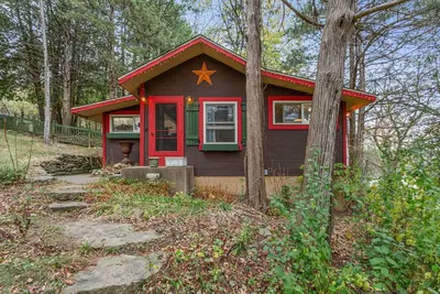 Image de Charming 2-bdrm cabin in quaint Afton area with seasonal views of river!