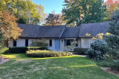 The Scandinavian Chalet - Tranquility in Town