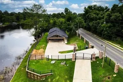 Image de Charming 3br Cane River Home in Natchitoches. Historic Charm and Modern Comfort!