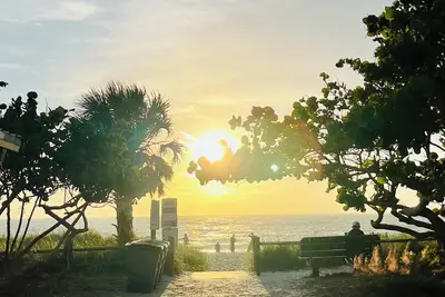 Image de Charming coastal 2-bdrm manufactured home with WiFi & Ac in lovely Venice, Fl.