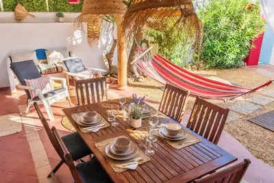 Image de Charming 2-bedroom apartment in fantastic Santa Luzia with WiFi, Ac