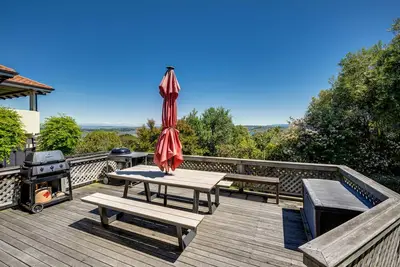 Image de Ocean Vista - Napier Holiday Home