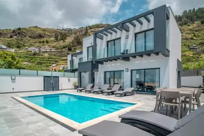 Image de Arizona villa in charming Arco Calheta