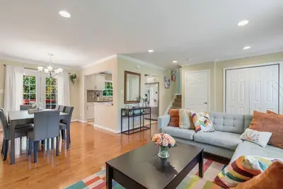 Image de Spacious Entire Home in delightful Lanham, close to Washington Dc