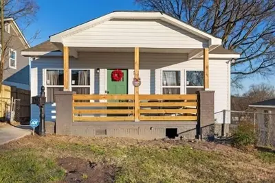 Image de Newly Renovated Home Near Magic City Experience comfort and convenience