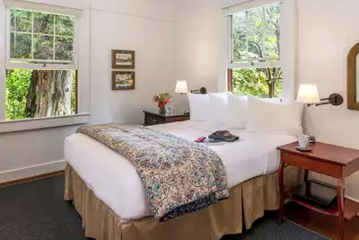 Image de Family Suite in Volcano Village Bed and Breakfast