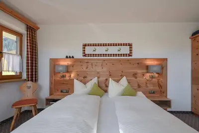Vacation apartment Edelsberg No. 3 on the first floor - Landhaus am Rosenbächle
