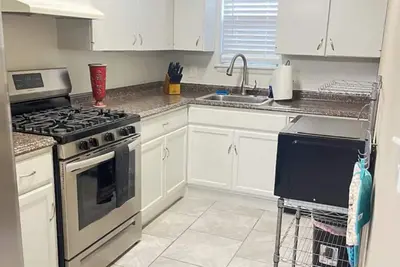 Image de Cozy 1-bedroom condo in lovely Tulsa with Ac, WiFi