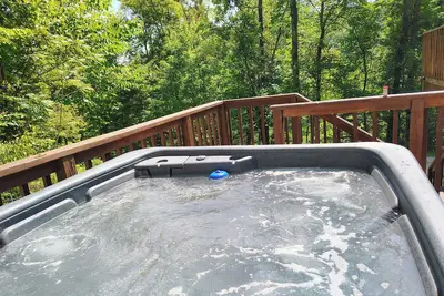 Image de Beautiful Private Pet-Friendly 3-bedroom with hot tub & WiFi in Red River Gorge