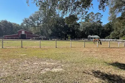 Image de Charming 3-bedroom Farmhouse in Baker