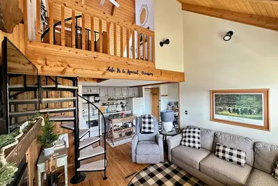 Image de The Bear Lair-Cozy Retreat-Close to 2 Ski Resorts-Central Heating and Ac