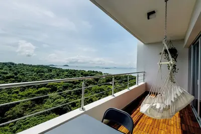 Image de Sea view luxurious apartment near from the city