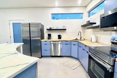 Modern Studio Home SolMod # 1