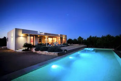 Image de Maison de vacances avec une décoration élégante