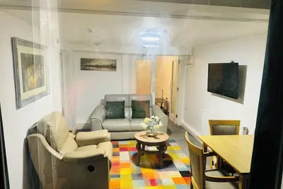 Image de 1 Luxe Bed Apt GView Derby City \n